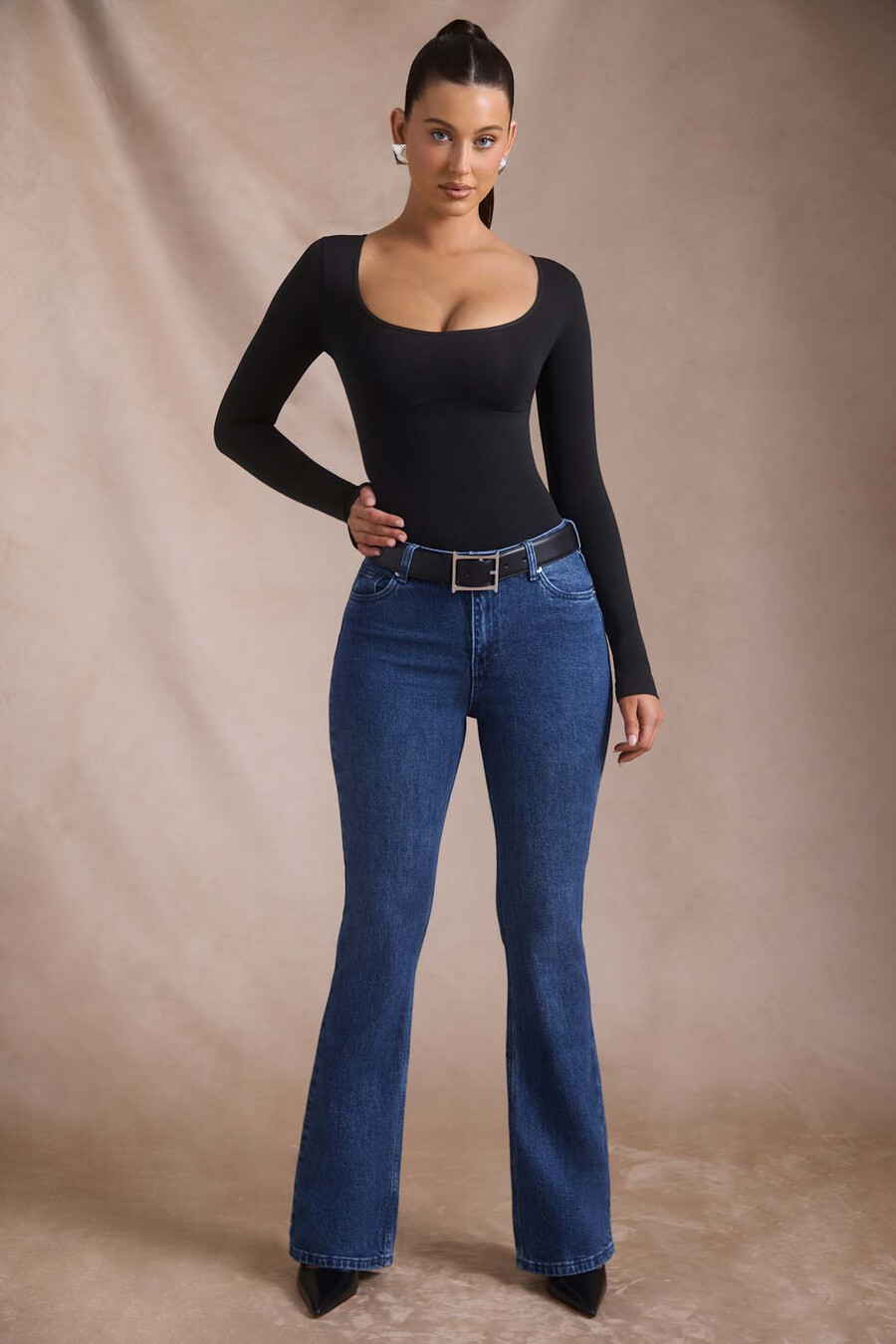 high-rise flared jeans in indigo wassing