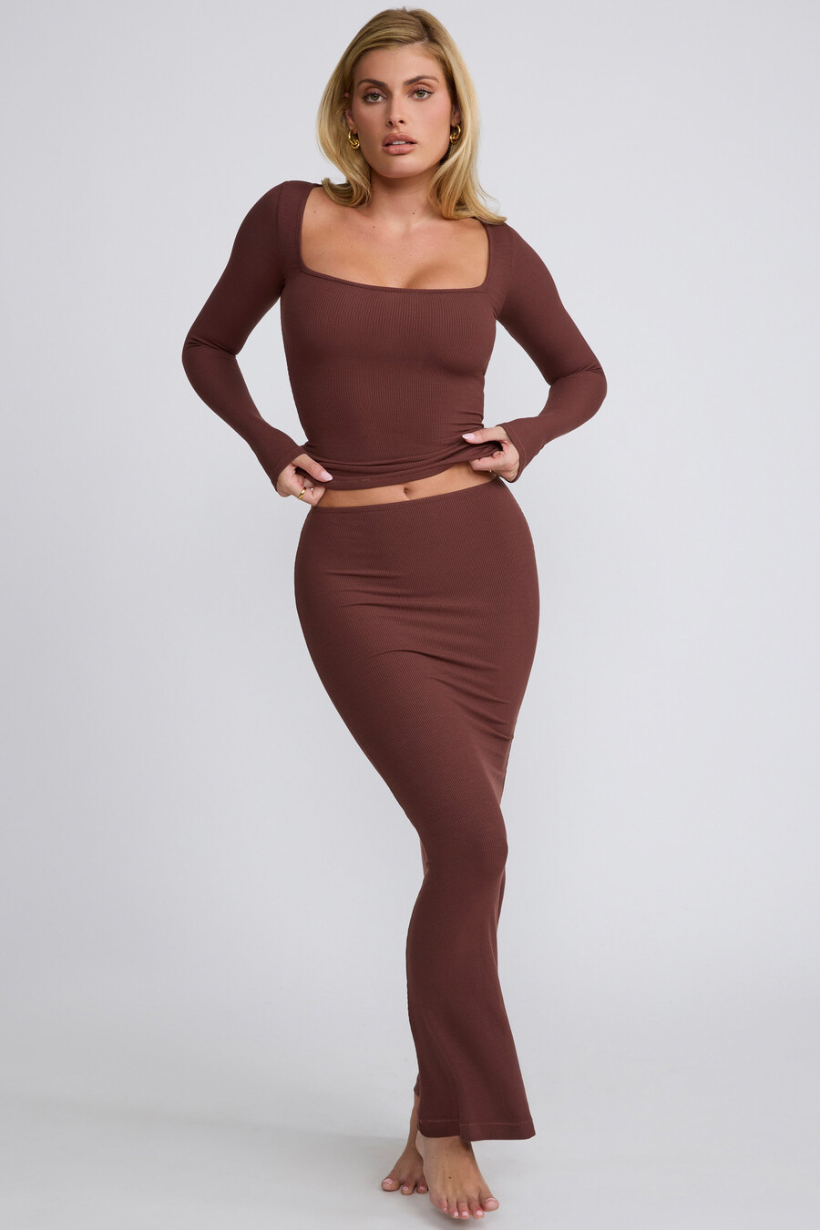 geribbelde modal maxi-rok met middelhoge taille in chocoladebruin