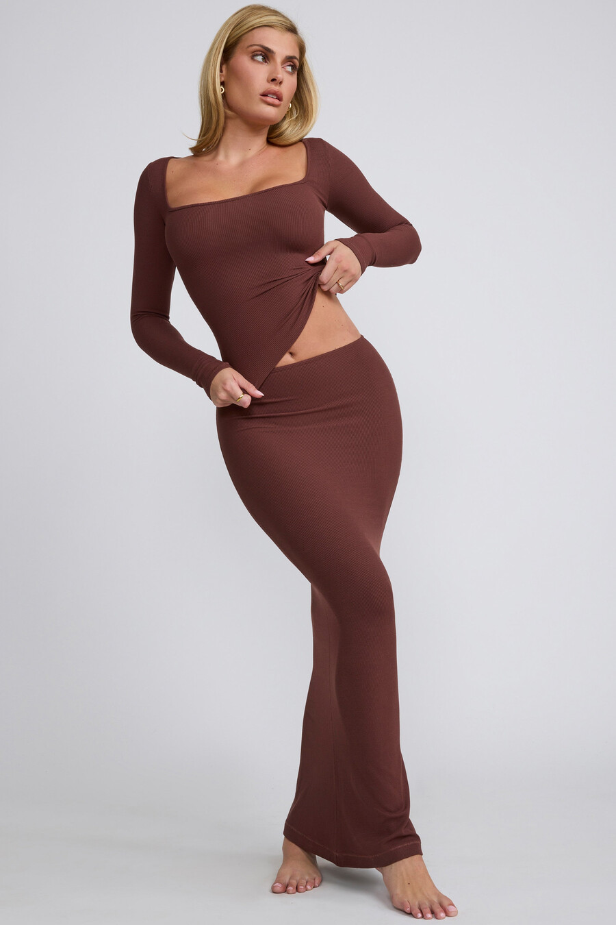 geribbelde modal maxi-rok met middelhoge taille in chocoladebruin