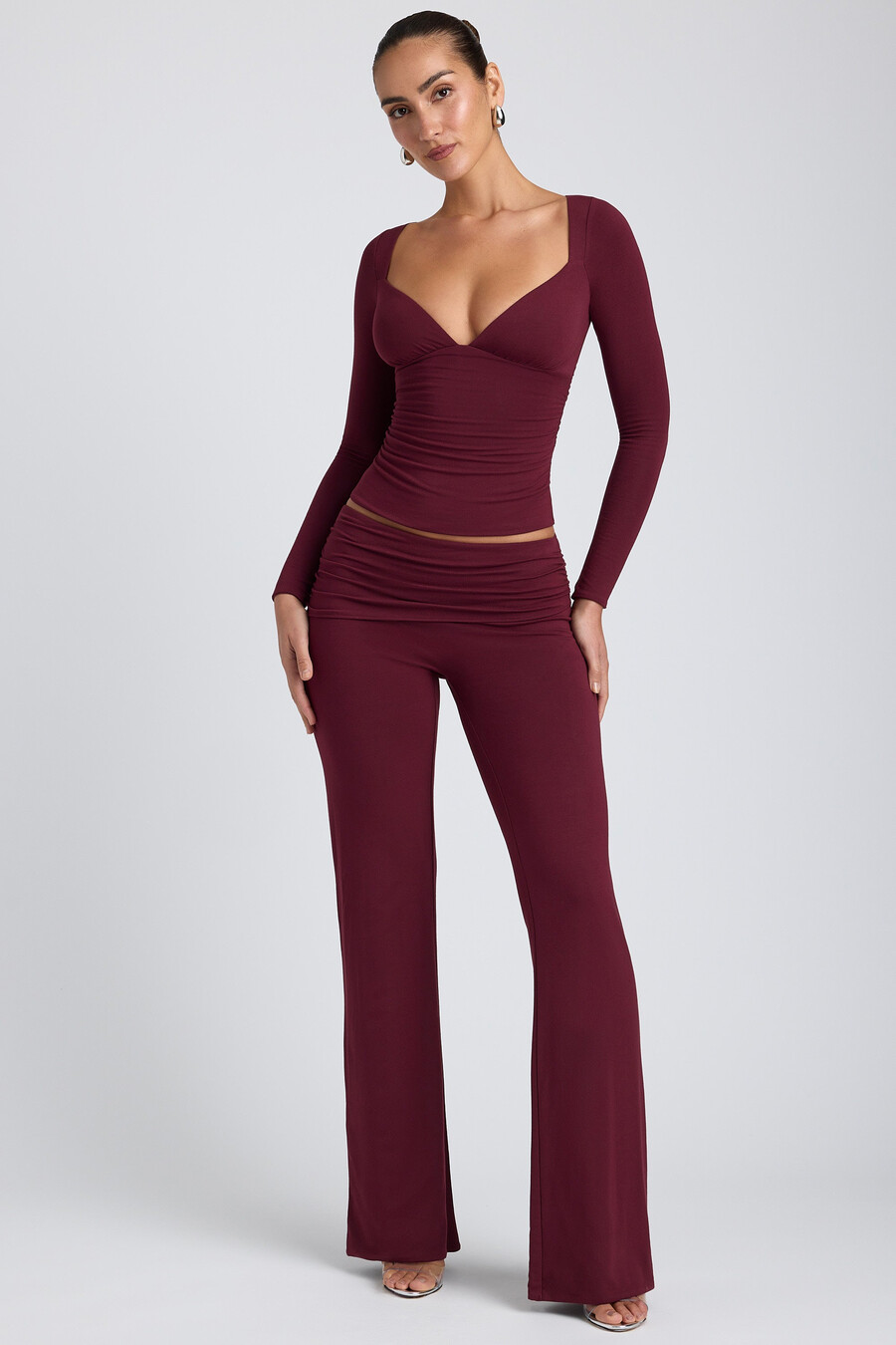 modal broek met middelhoge taille en rechte pijpen in pruimkleur