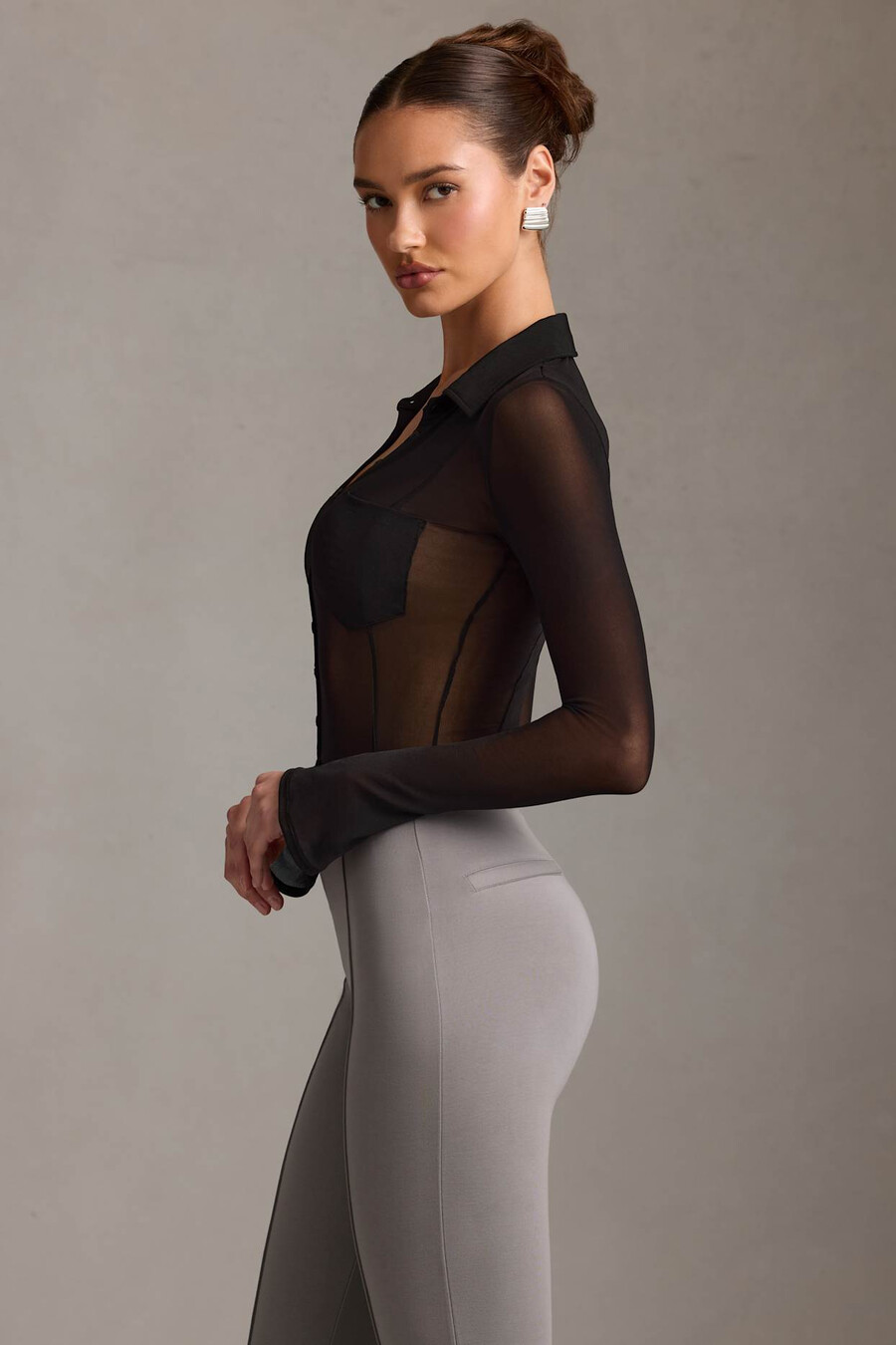 doorzichtige blouse met lange mouwen in zwart