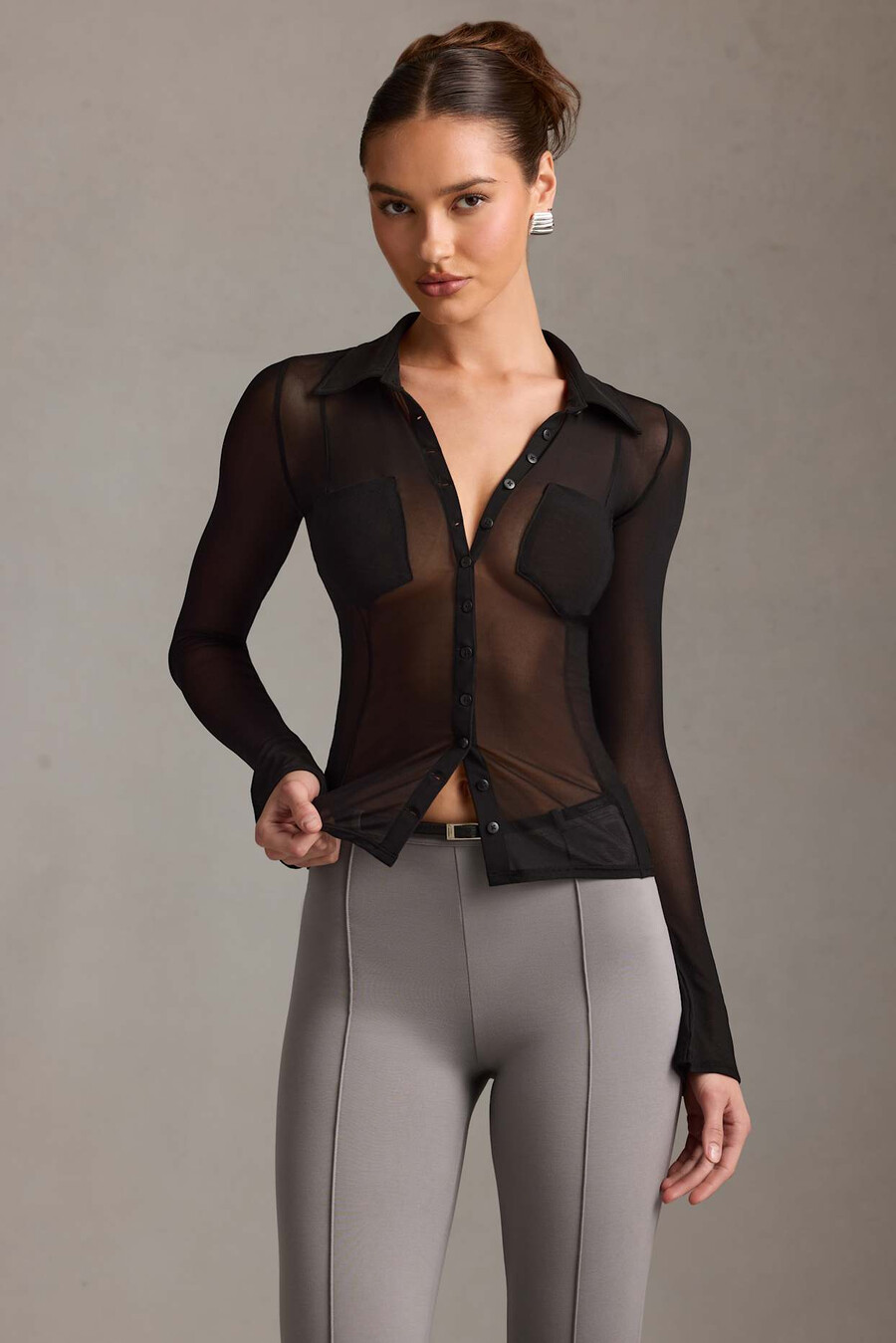 doorzichtige blouse met lange mouwen in zwart