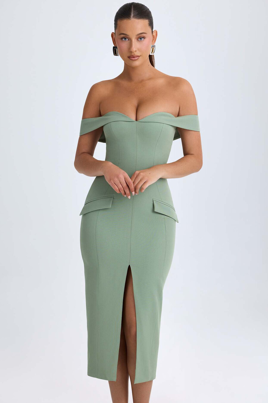 off-shoulder midaxijurk in kaki groen