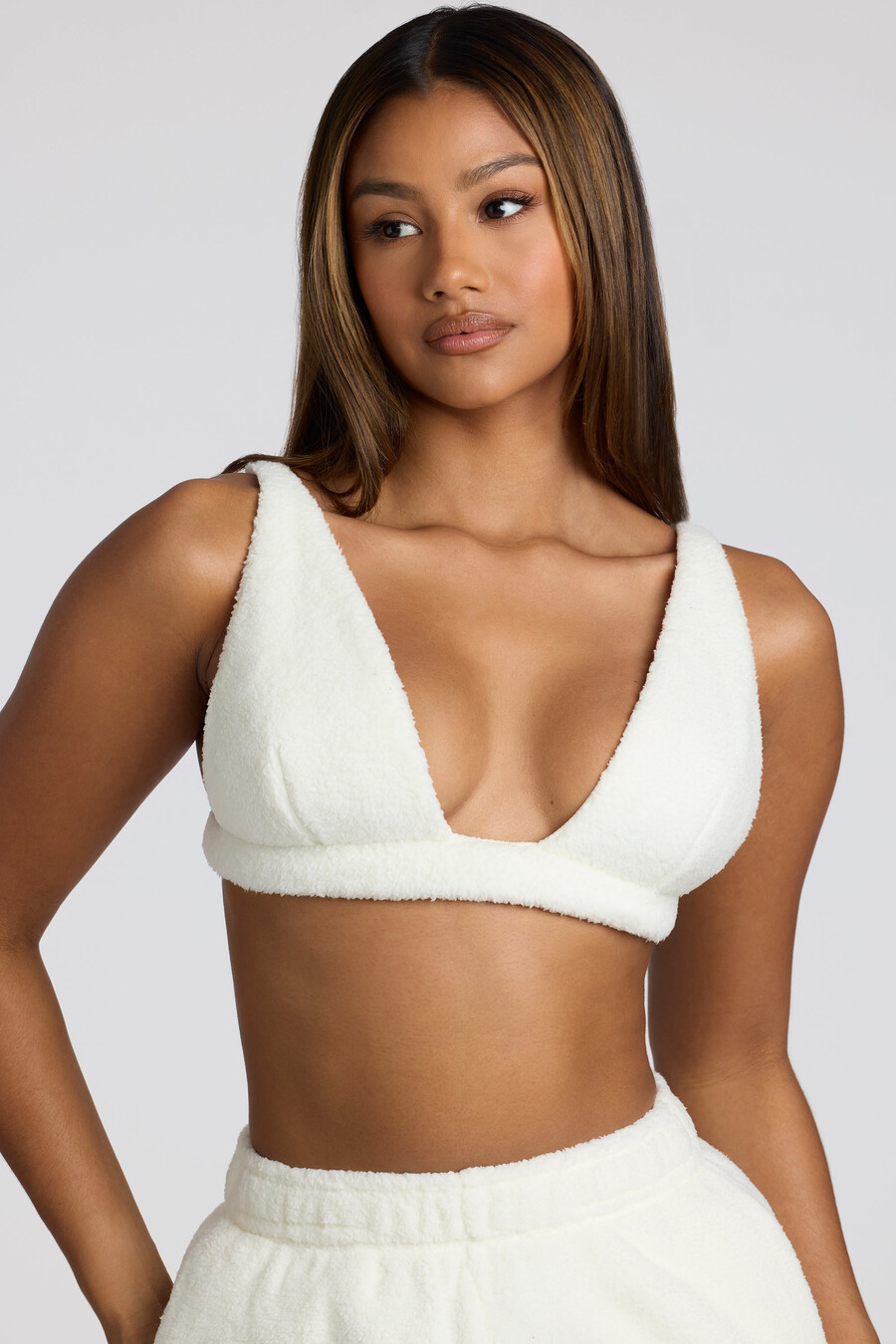 v-hals fleece bralette in wit