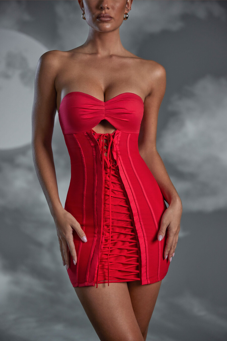bandeau mini-jurk met vetersluiting in rood