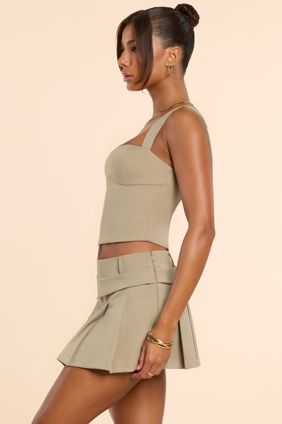 geplooide micro-minirok van geborstelde twill met middelhoge taille in taupe