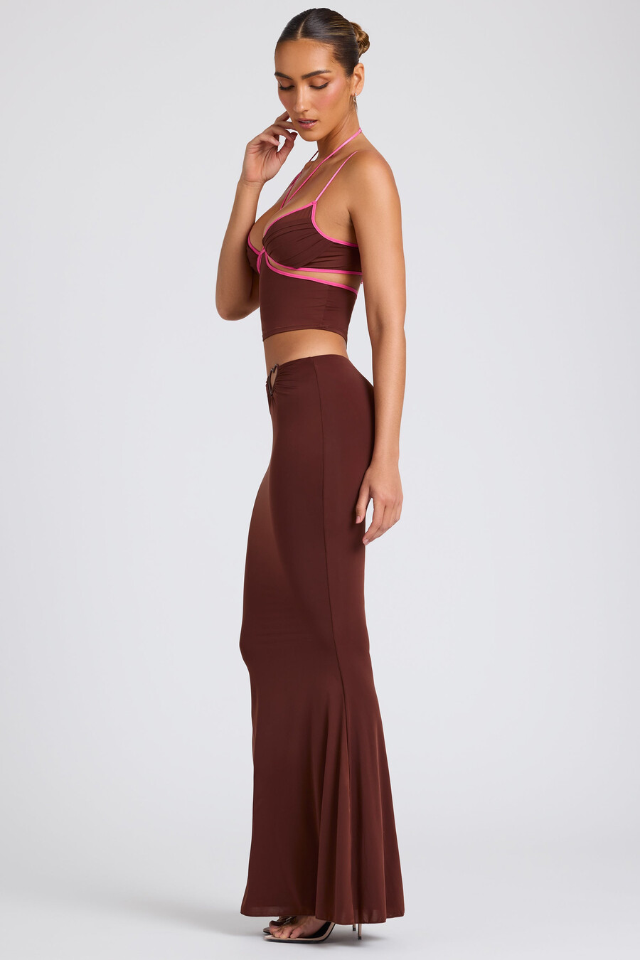 maxi rok met middelhoge taille in chocoladebruin