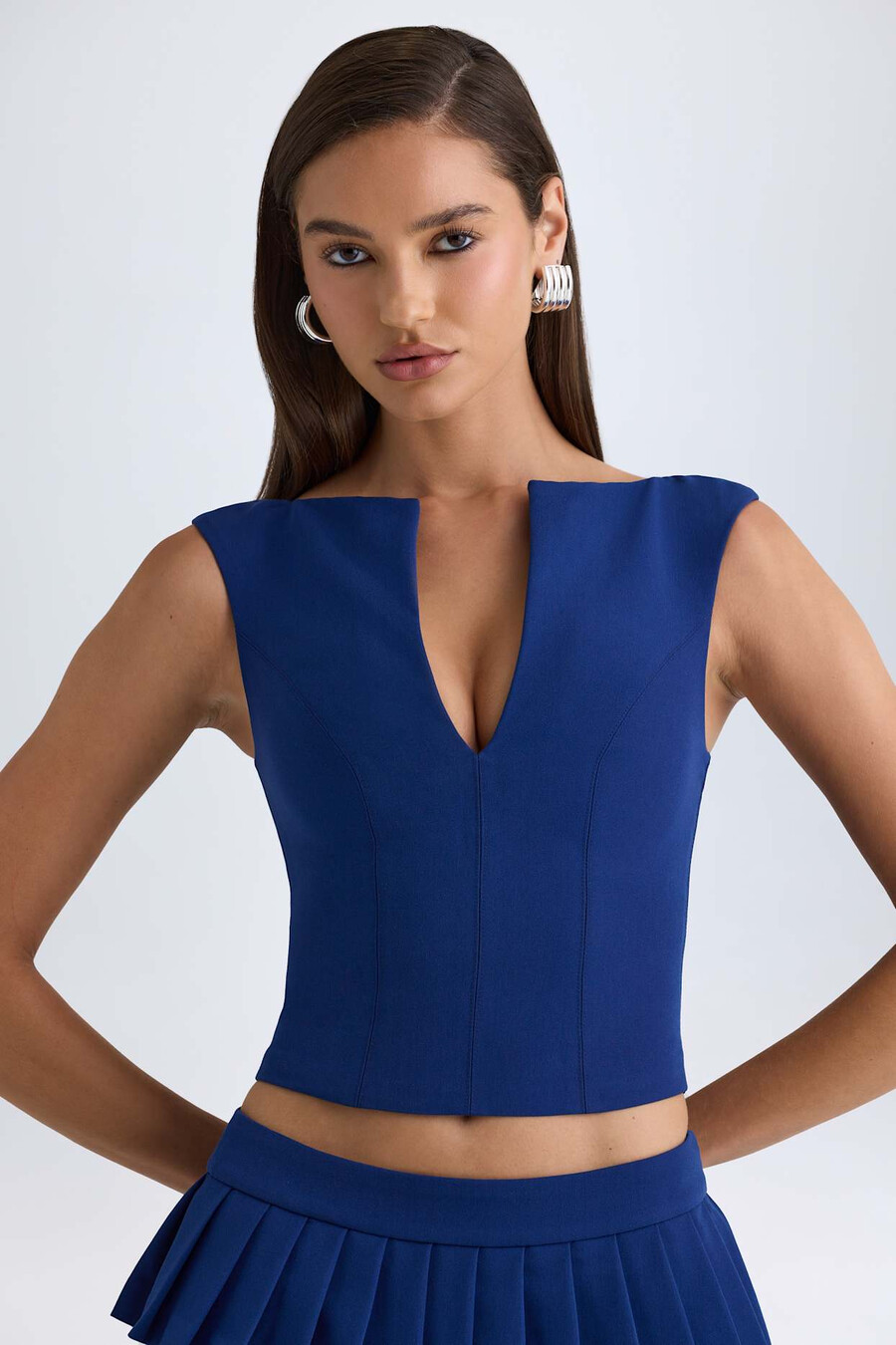 crop top met open voorkant in donkerblauw