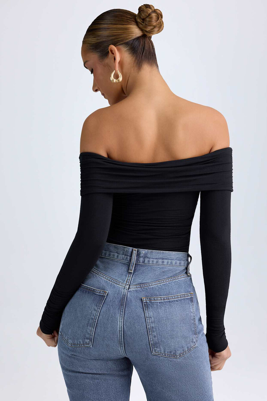 modal off-shoulder bodysuit met ruches in zwart
