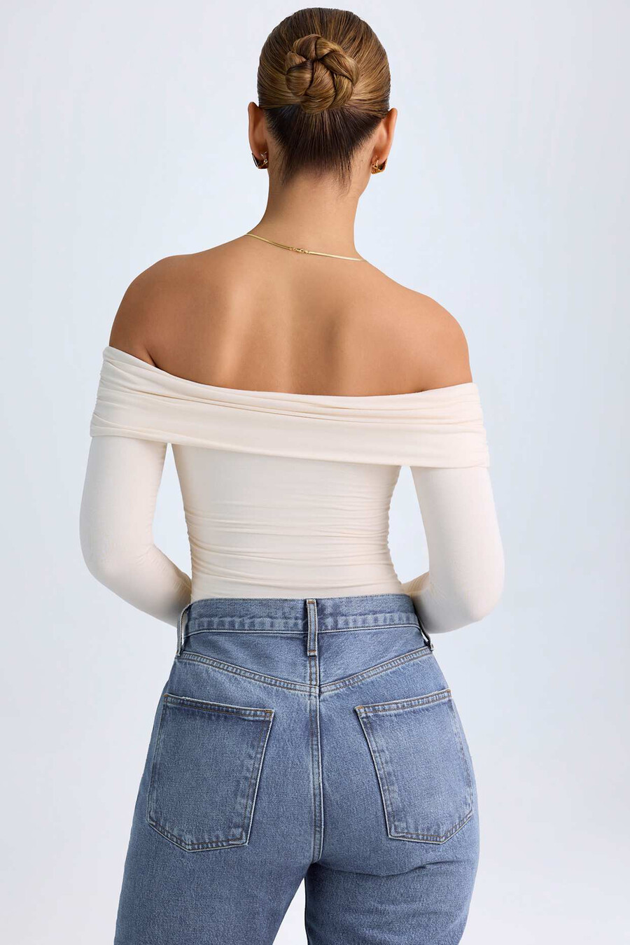 modal off-shoulder geplooide bodysuit in ivoor