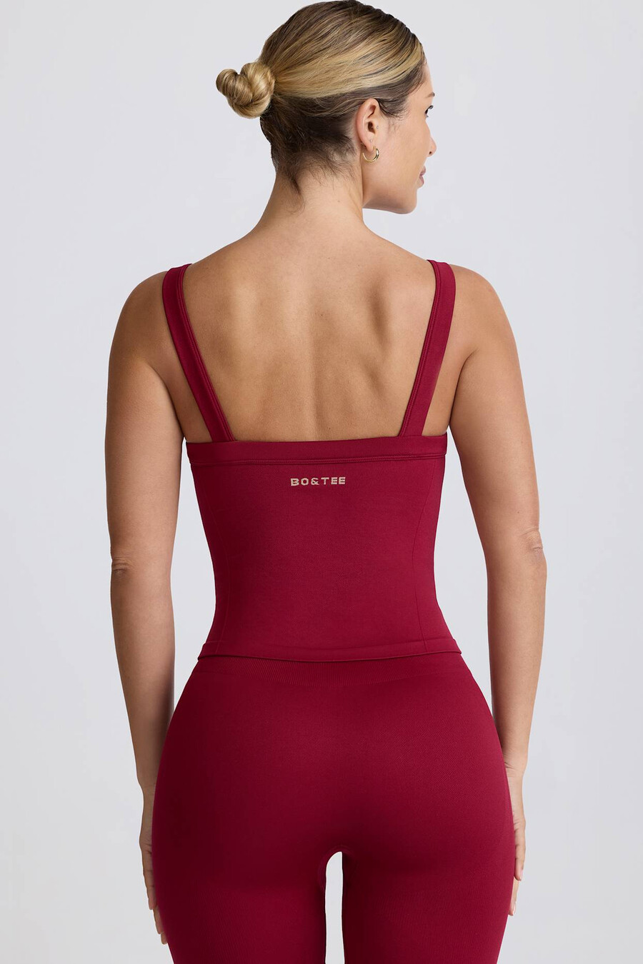 super sculpt seamless longline tanktop in bordeauxrood