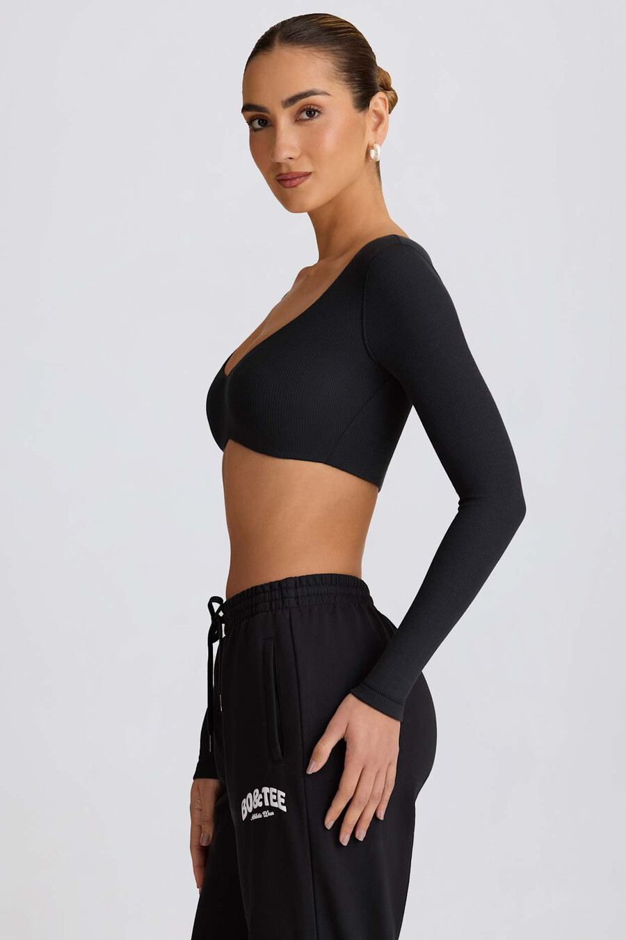 geribbelde modal crop top met lange mouwen in zwart