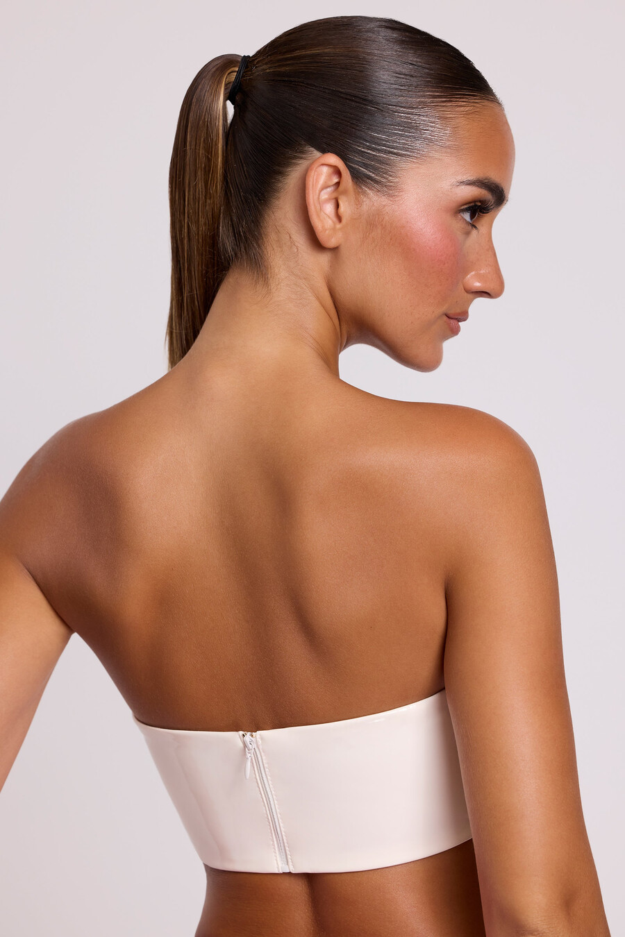 vinyl bandeau bralette in wit