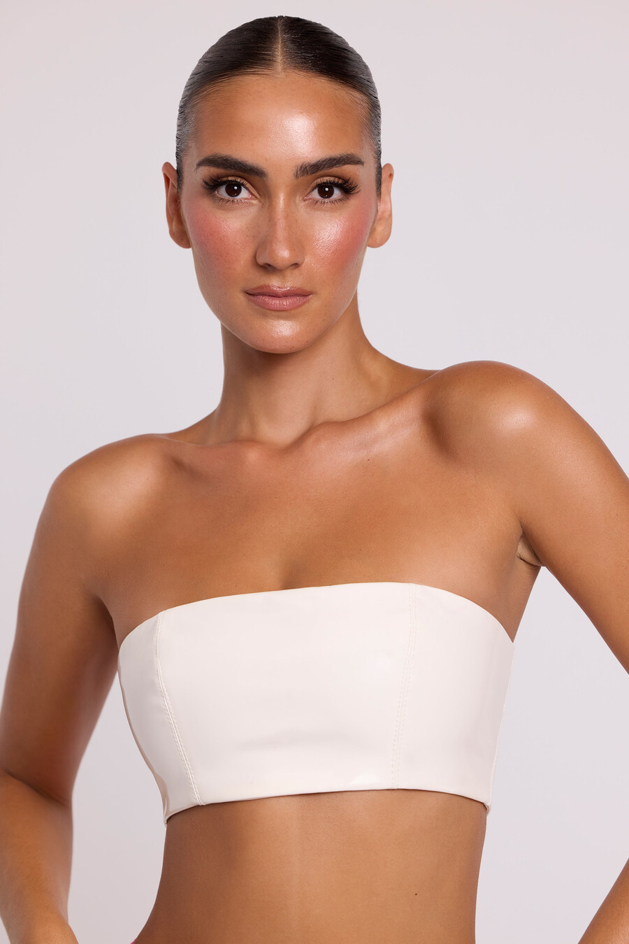 vinyl bandeau bralette in wit