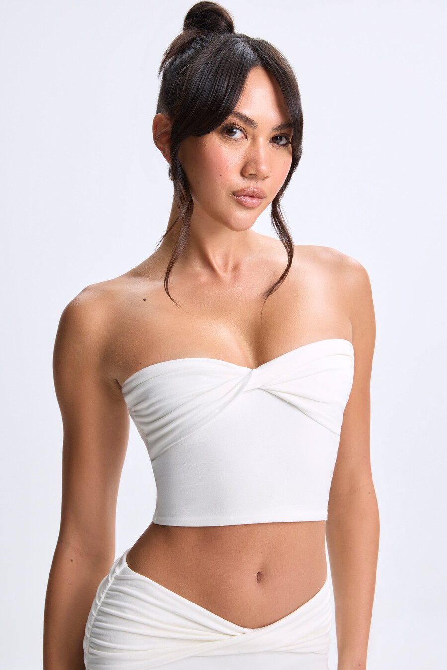 bandeau-top met gedraaide voorkant in wit