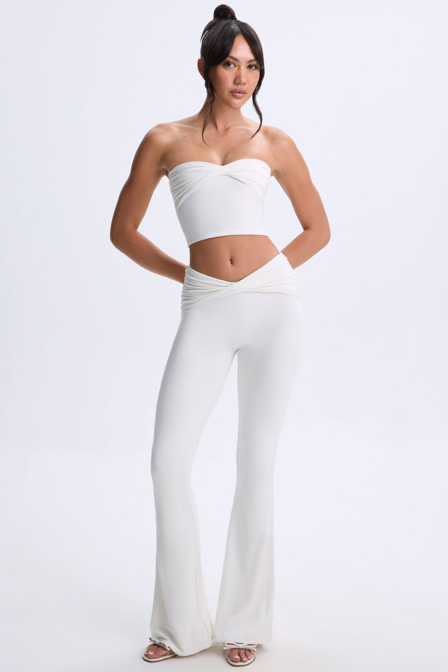 bandeau-top met gedraaide voorkant in wit