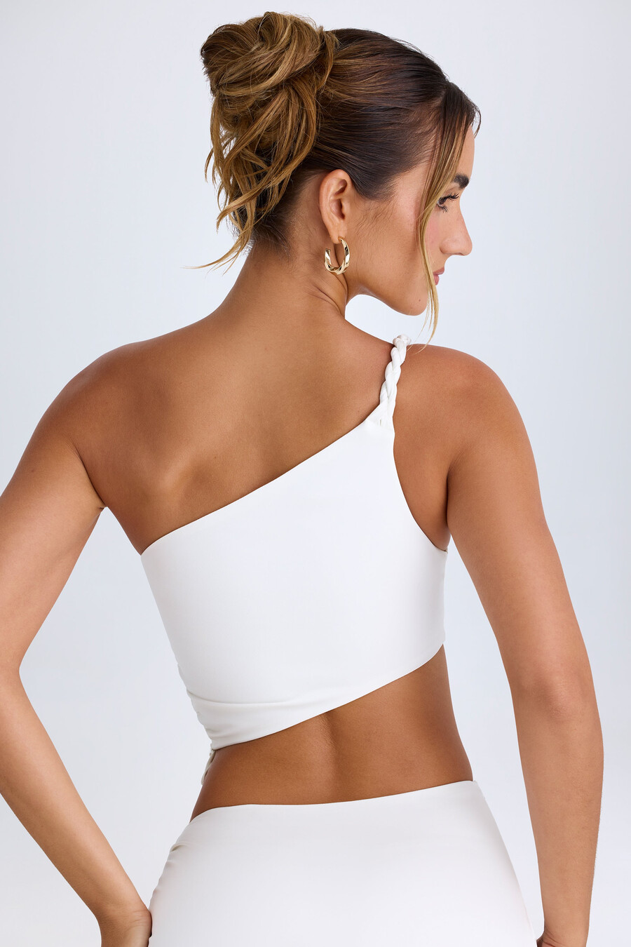 geplooide asymmetrische crop top in wit