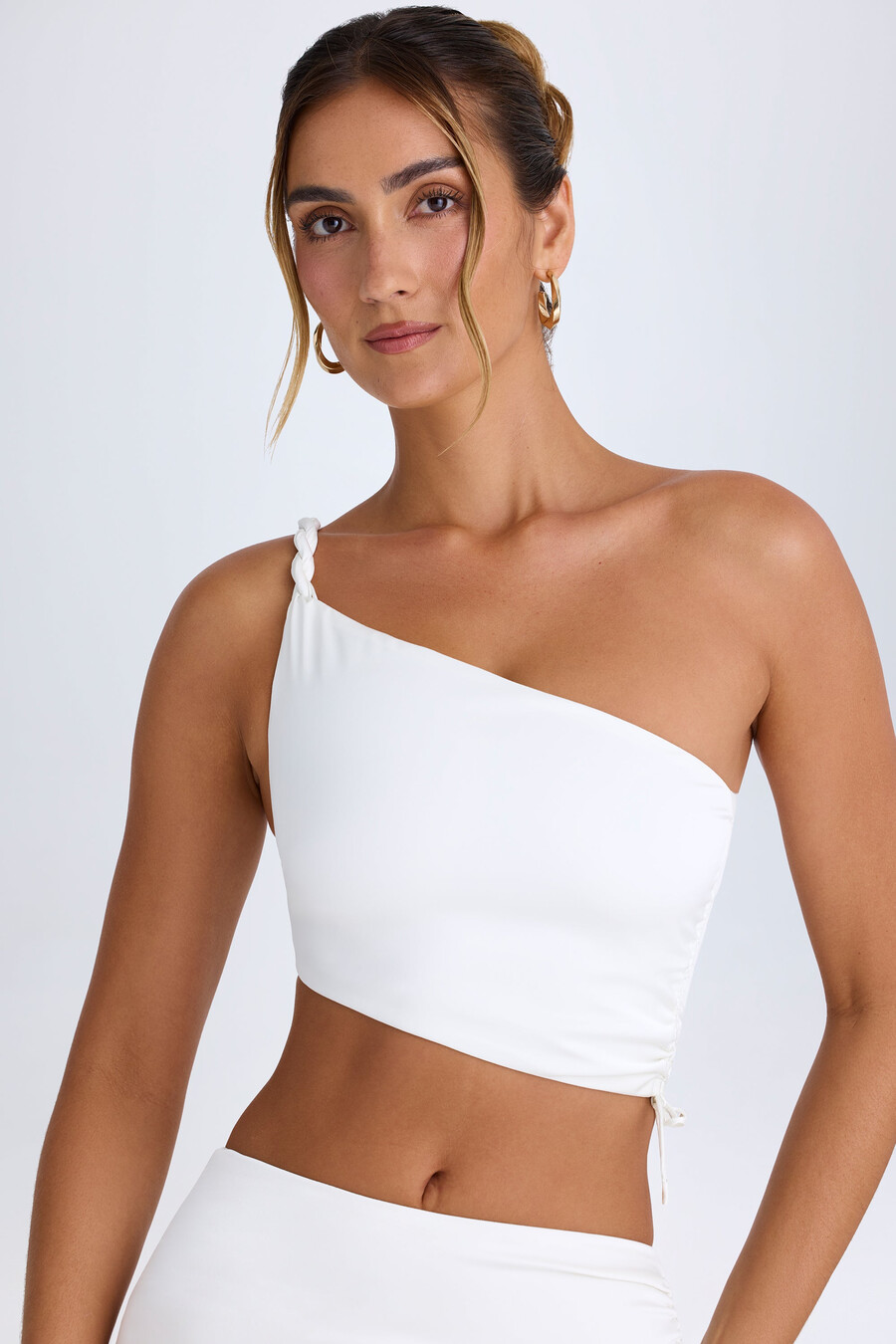 geplooide asymmetrische crop top in wit
